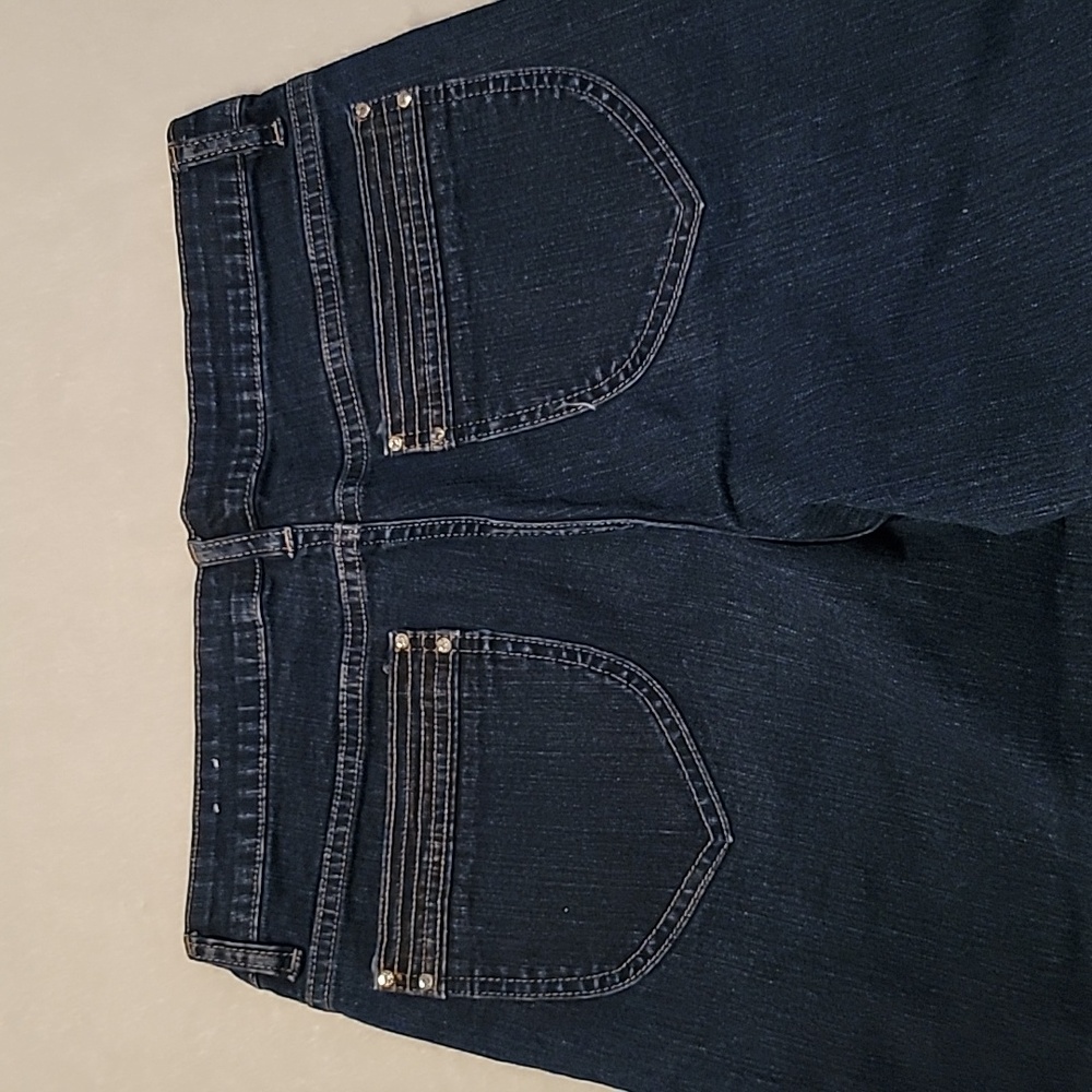 Westport Denim Capri - Picture 4 of 10